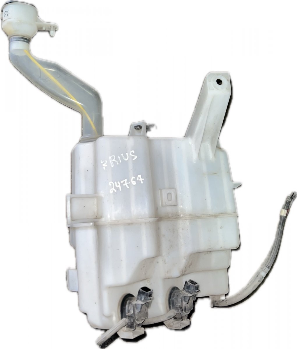 Toyota Prius Windscreen washer reservoir Windscreen washer reservoir — TOYOTA PRIUS III ...