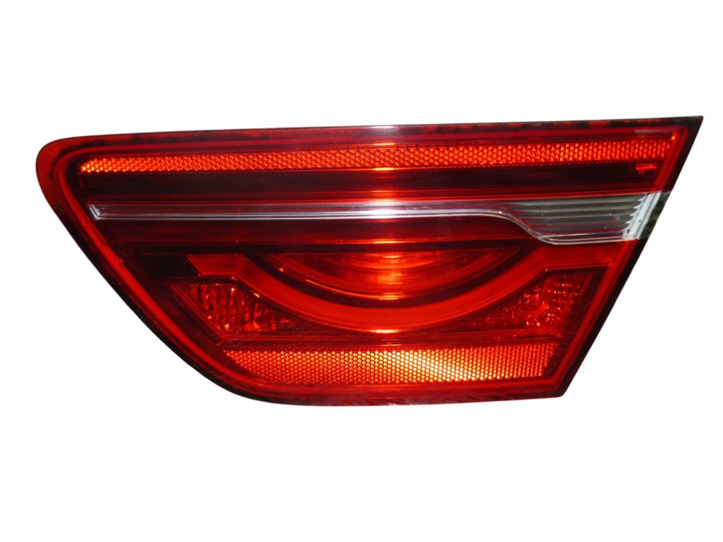 Jaguar XE Inner tail light — right Inner tail light — right — JAGUAR XE (X760) (20...