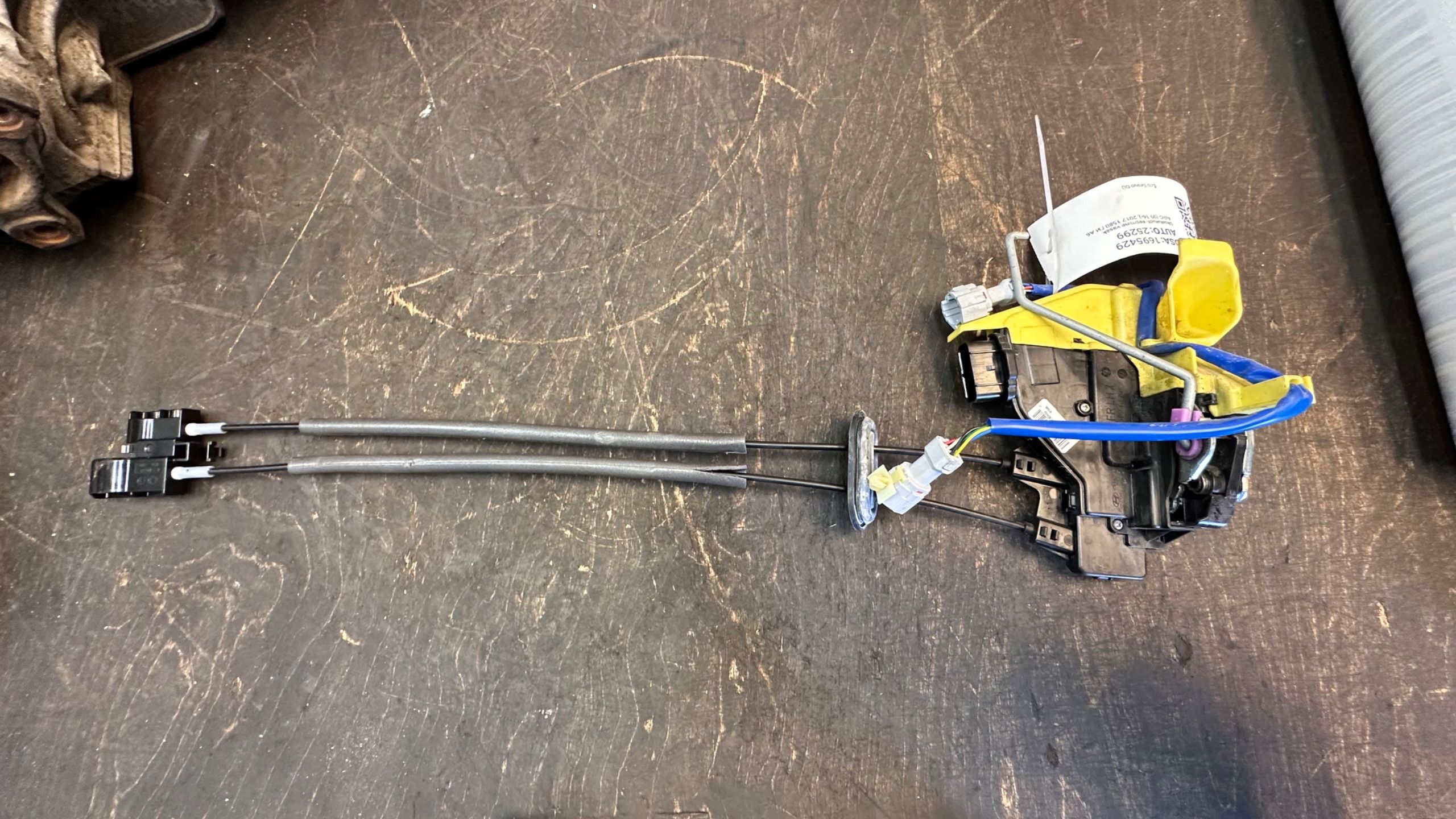 Kia Niro Door lock — front left Door lock — front left — KIA NIRO I (DE) (2016-...