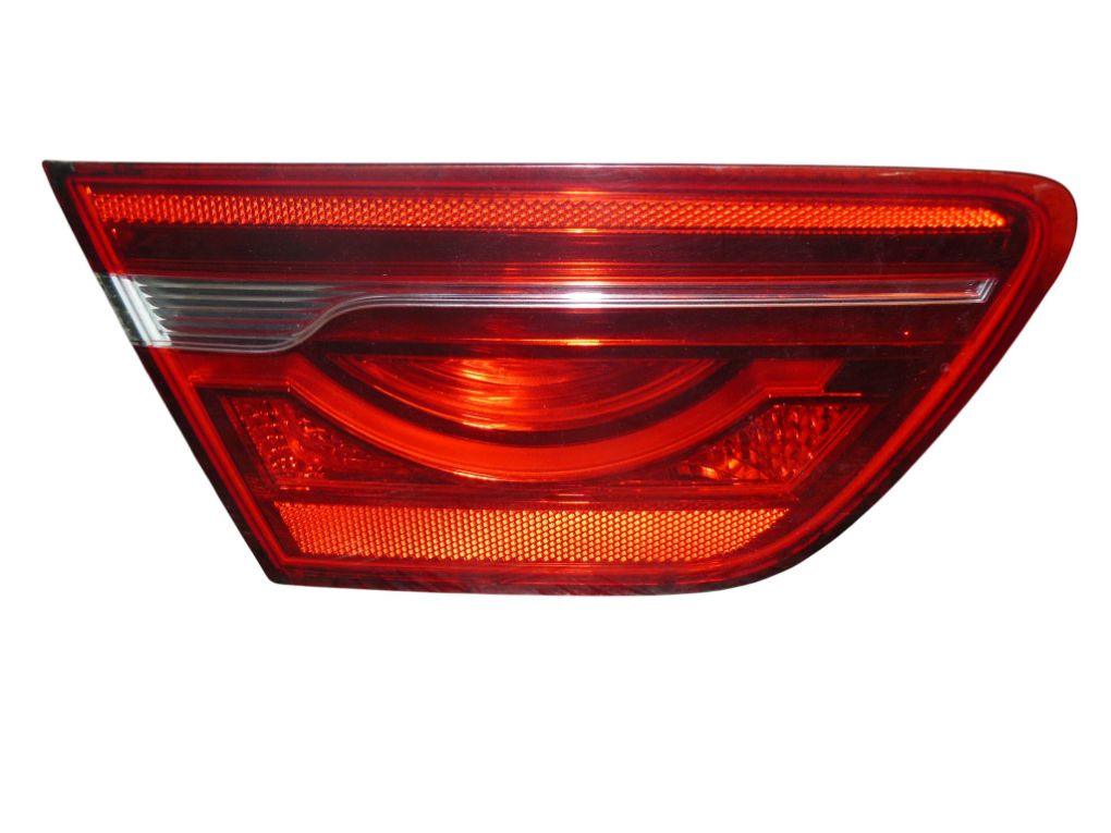 Jaguar XE Inner tail light — left Inner tail light — left — JAGUAR XE (X760) (201...