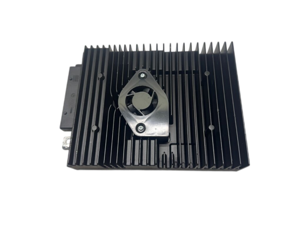 Audi A8 (D3) Audio amplifier Audio amplifier — AUDI A8 (4E) (2002-2010) — 4E...