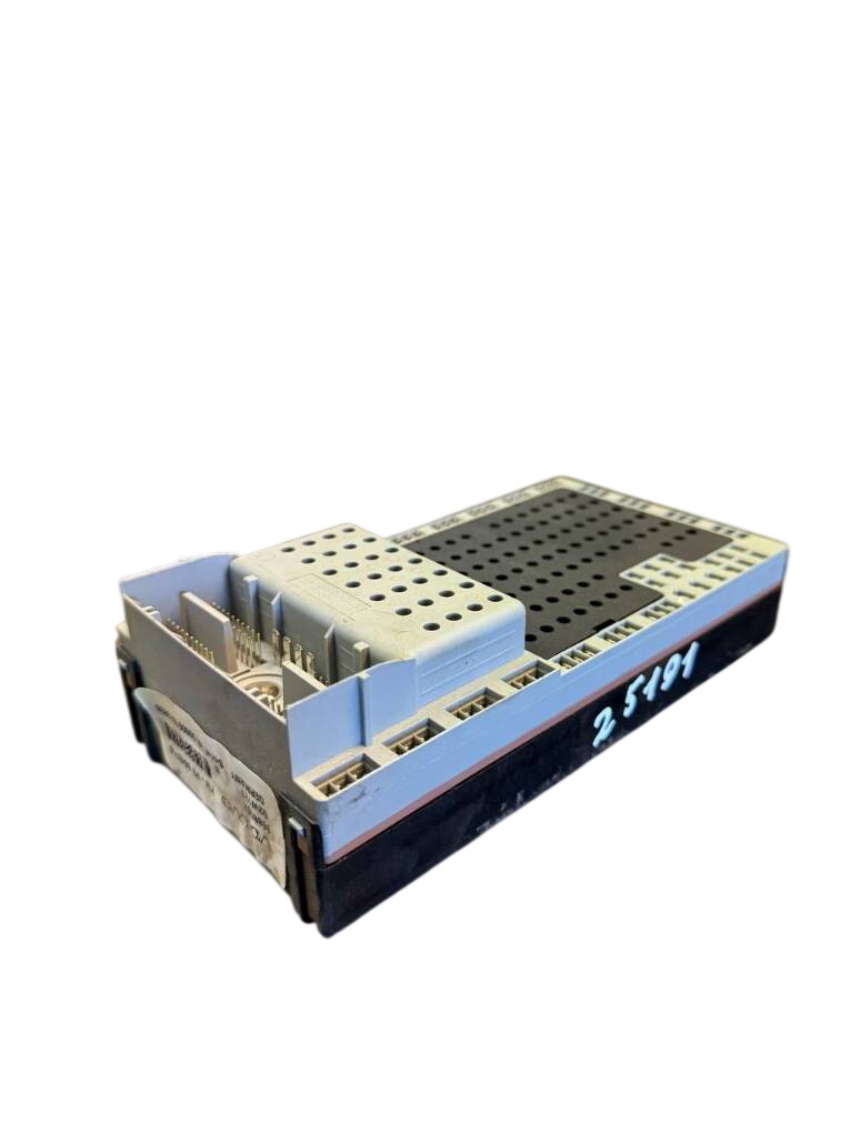 Volvo V70 Body control module (BCM) Body control module (BCM) — VOLVO V70 II / XC70...