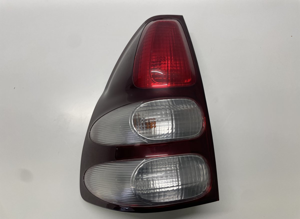 Toyota Land Cruiser 100 Left Rear Light Left rear light — TOYOTA LAND CRUISER 120 (2002...
