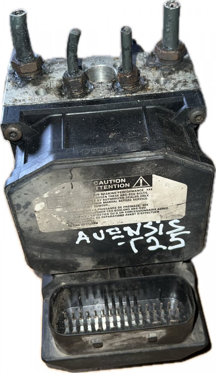 Toyota Avensis (T25) ABS hydraulic unit / pump ABS hydraulic unit / pump — TOYOTA AVENSIS (T25...