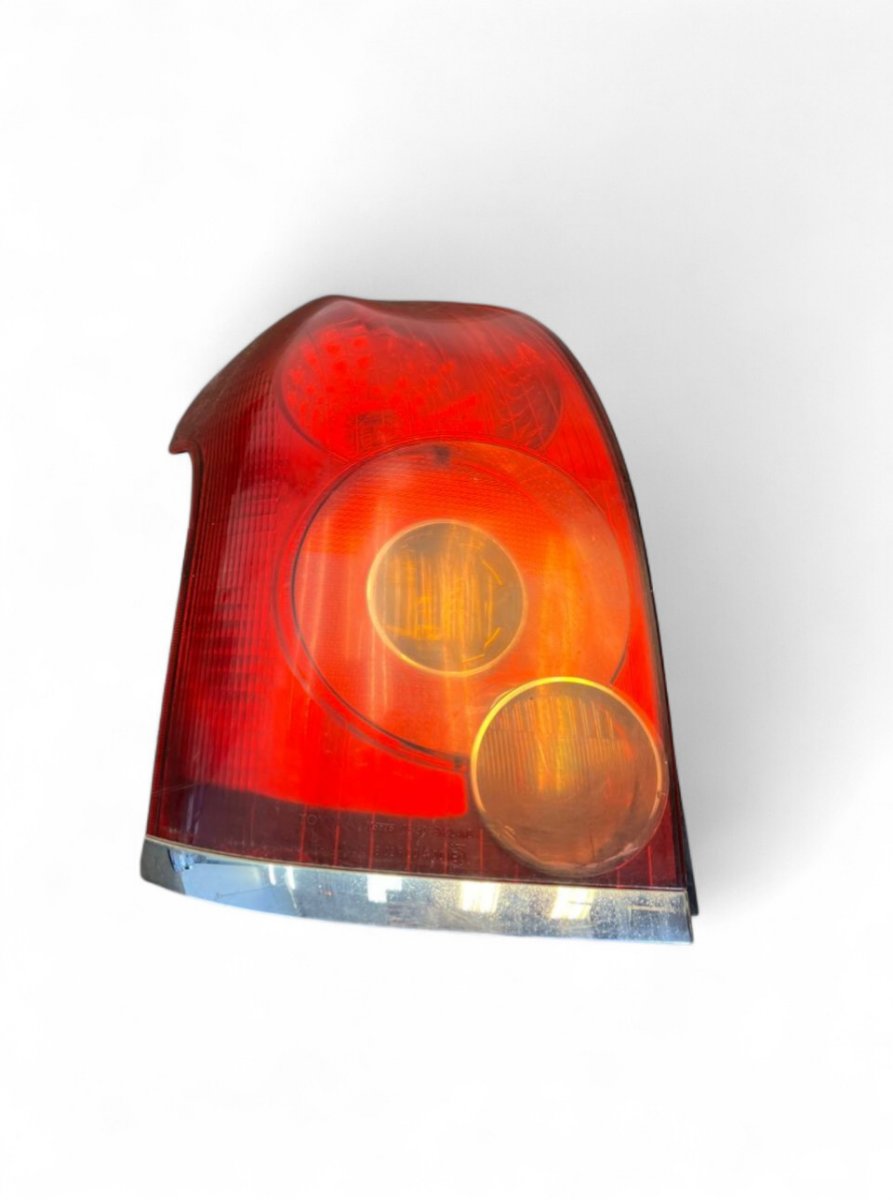 Toyota Avensis (T25) Left Rear Light Left rear light — TOYOTA AVENSIS (T250) (2003-2...