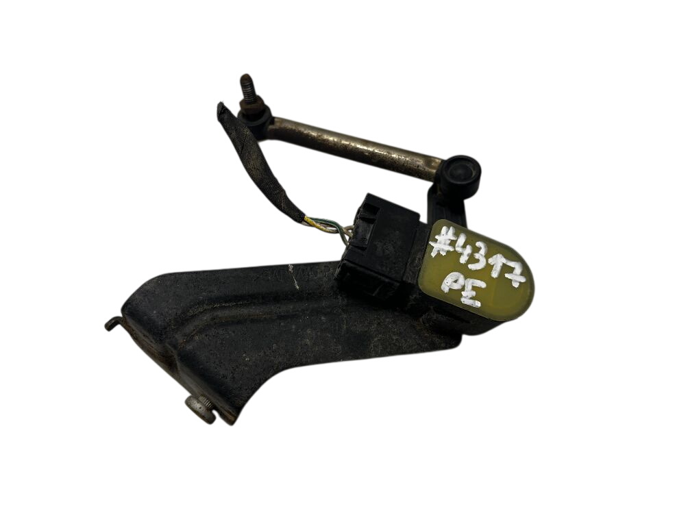 Chrysler 300 Suspension level sensor — front right Suspension level sensor — front right — CHRYSLE...