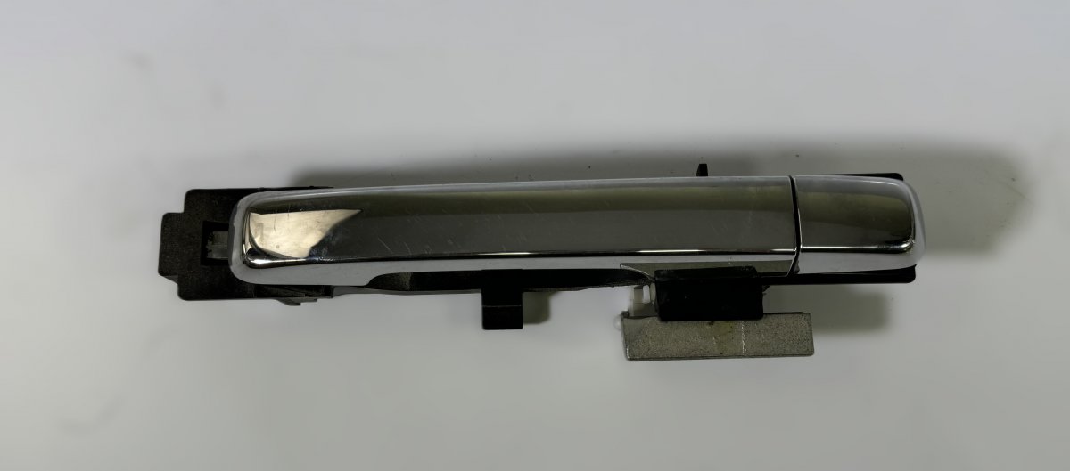 Isuzu D-Max Exterior door handle — front right Exterior door handle — front right — ISUZU D-MA...