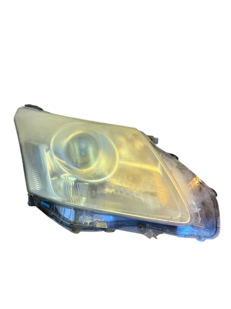Toyota Avensis (T27) Right headlight Right headlight — TOYOTA AVENSIS (T270) (2009-2...