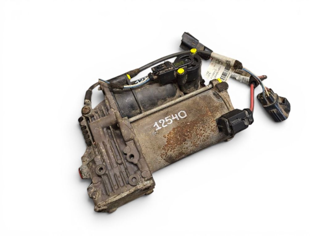 Land Rover Discovery Air Suspension Compressor Air suspension compressor — LAND ROVER DISCOVER...