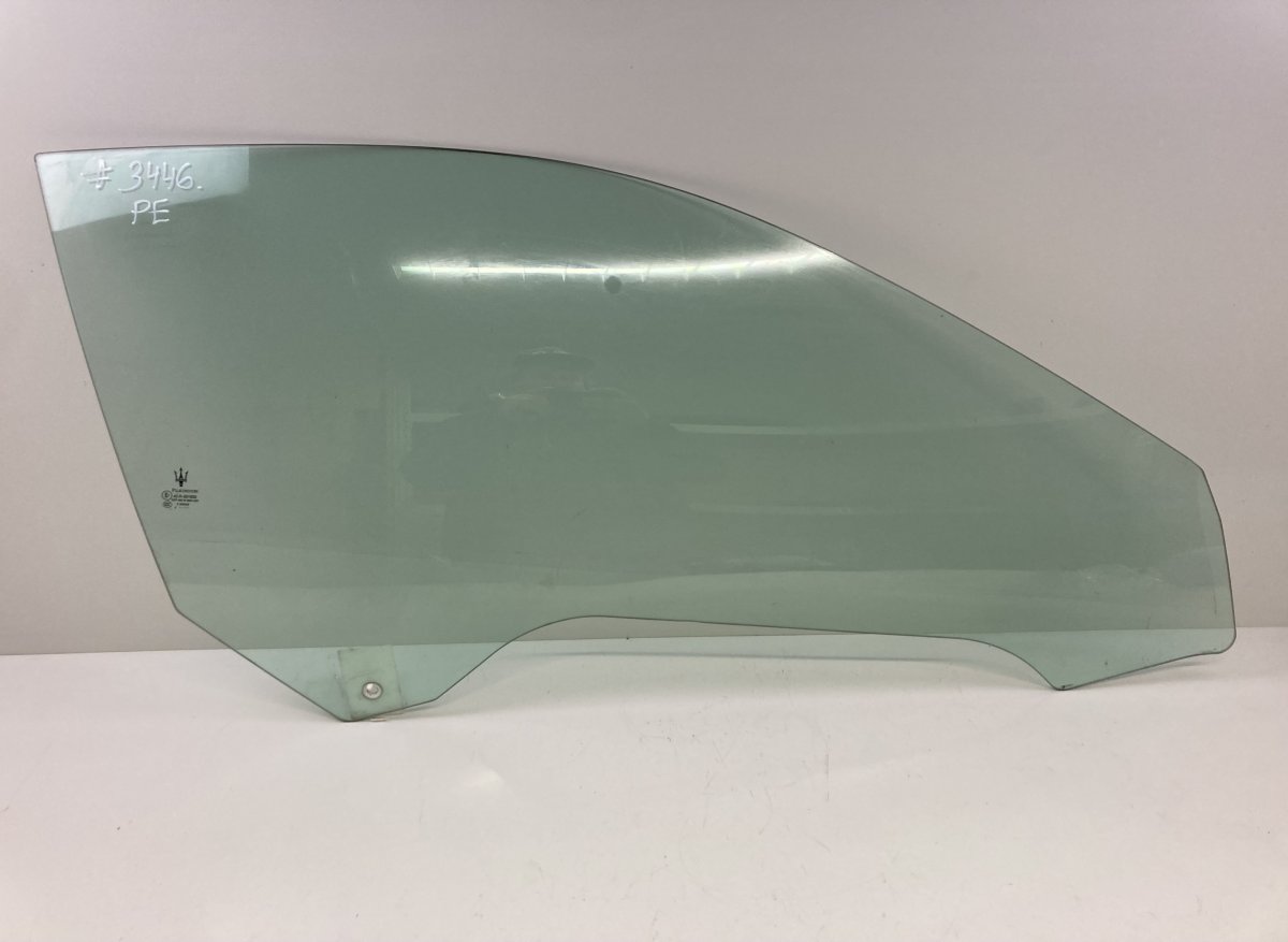 Maserati GranTurismo / GranCabrio Door window glass — front right Door window glass — front right — MASERATI GRAN...