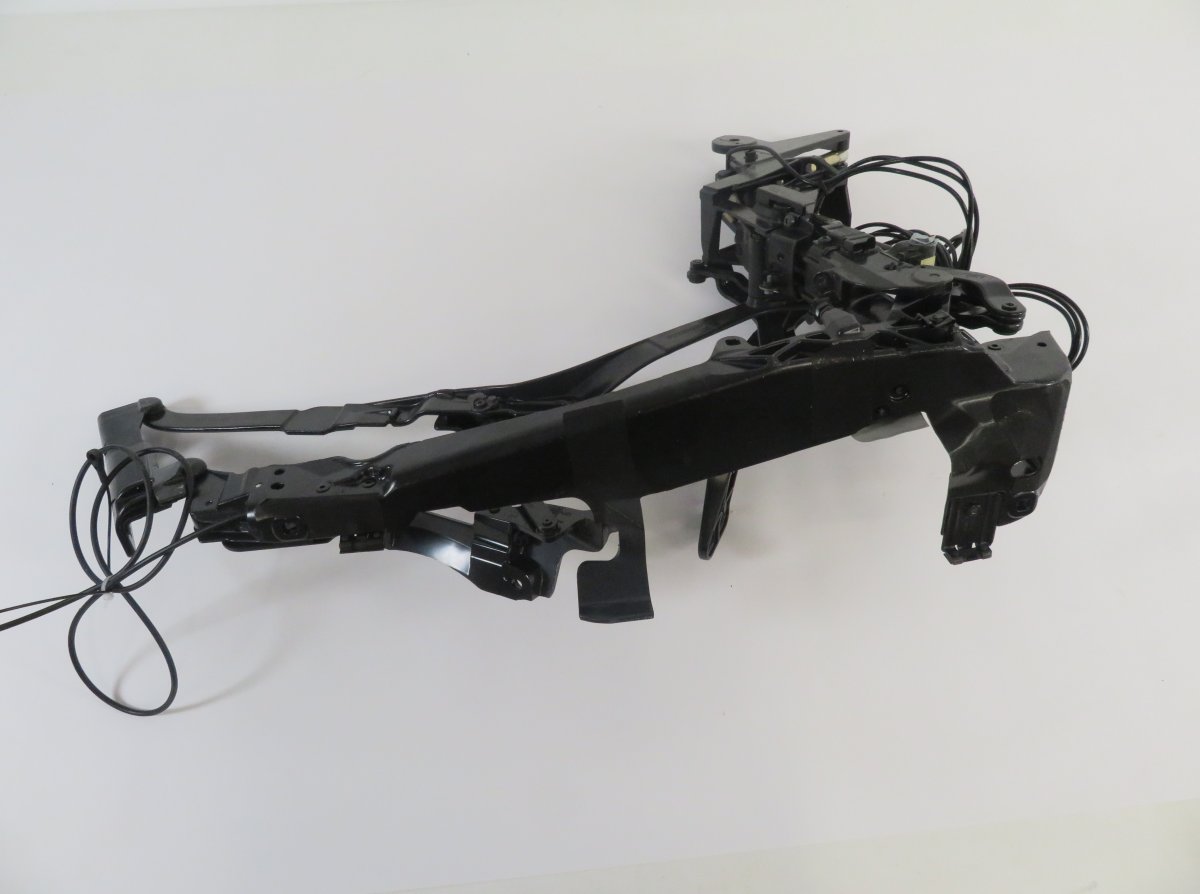 Mercedes-Benz A (W168) Convertible top bracket right Convertible top bracket right — MERCEDES-BENZ S...