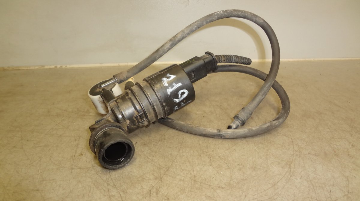 Peugeot 3008 Windscreen washer pump Windscreen washer pump — PEUGEOT 3008 I (T84) (...