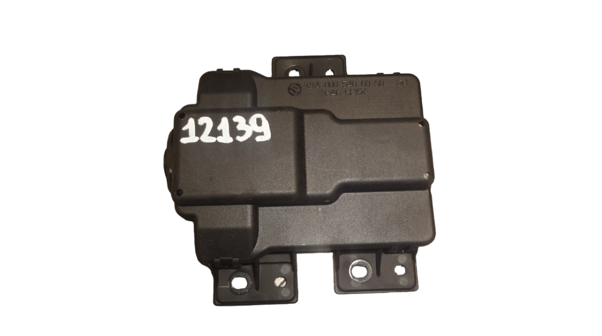 Mercedes-Benz A (W176) Battery control unit Battery control unit — MERCEDES-BENZ E-CLASS (W...