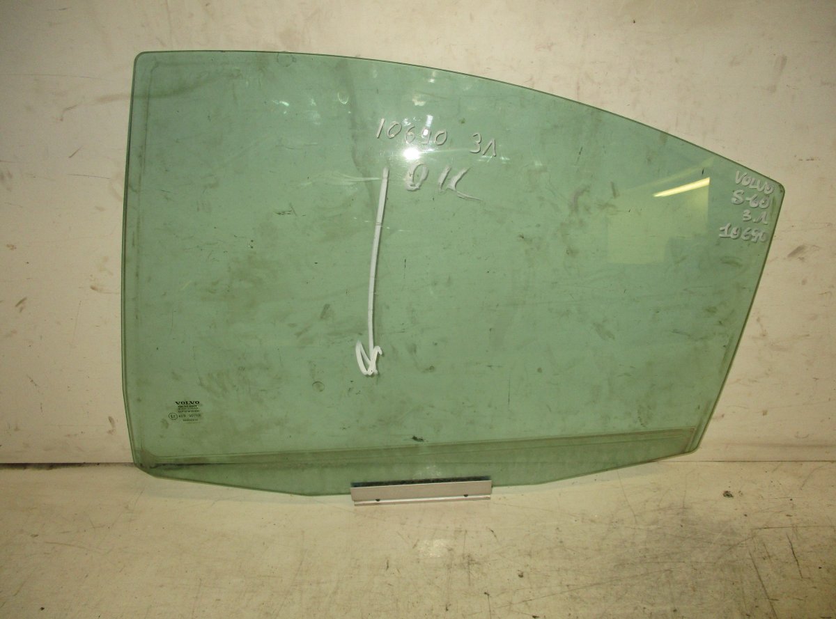 Volvo S60 Door window glass — rear left Door window glass — rear left — VOLVO S60 I (RS...