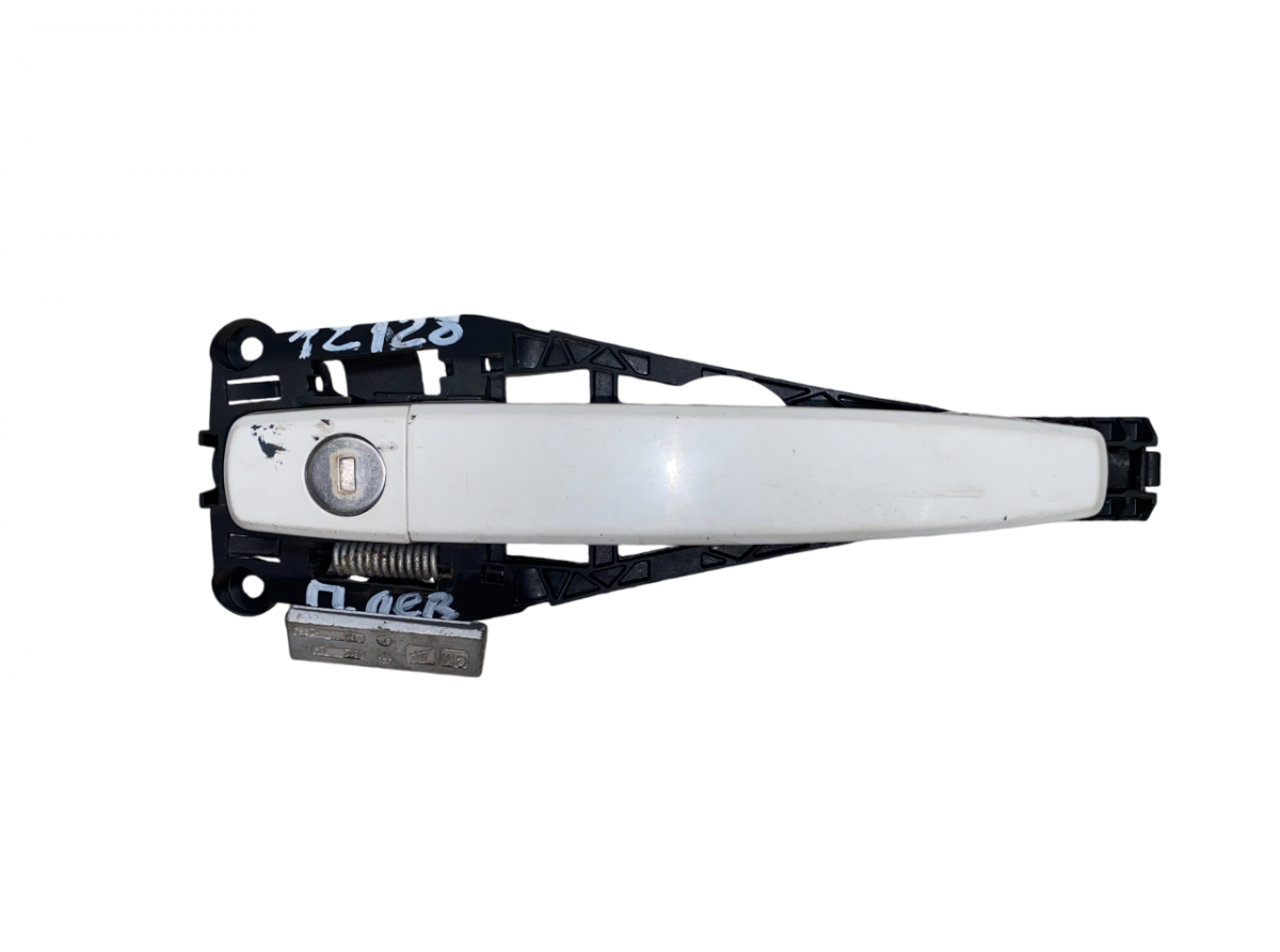 Chevrolet Cruze Exterior door handle — front left Exterior door handle — front left — CHEVROLET C...