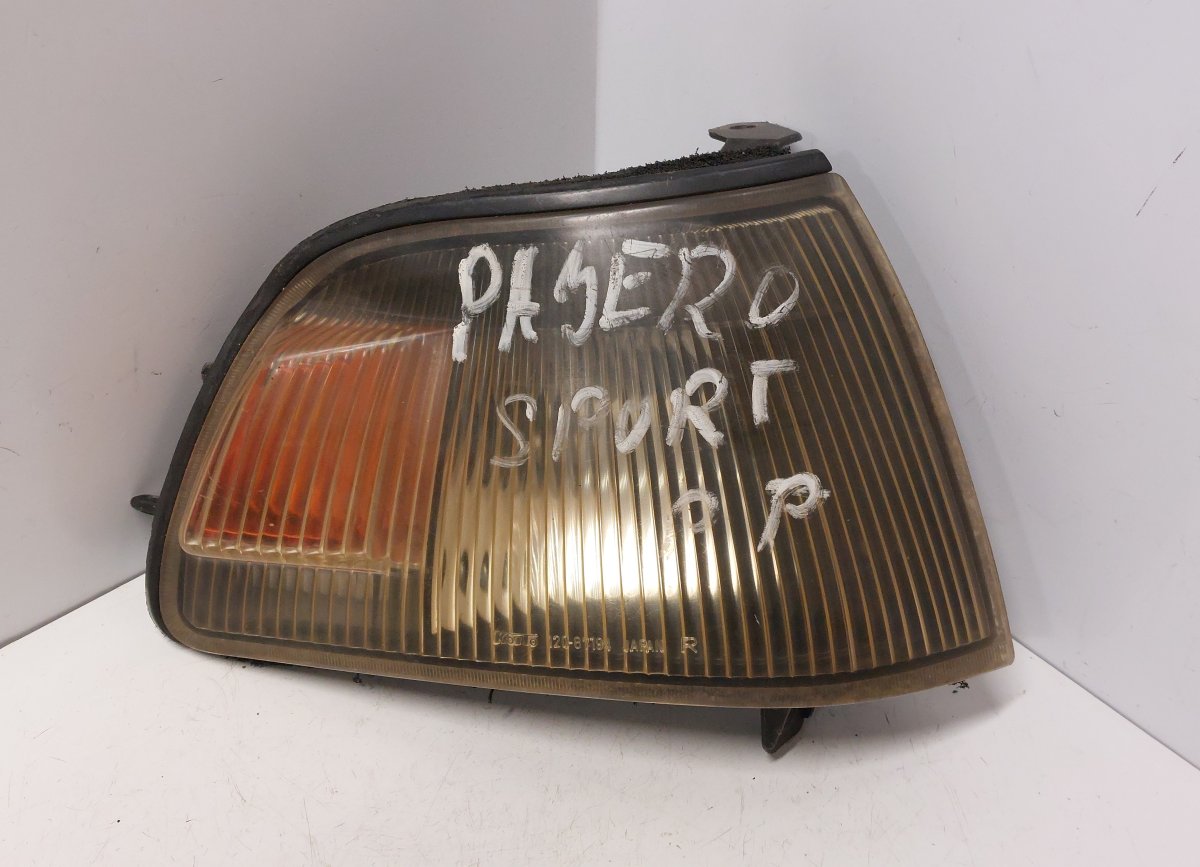 Mitsubishi Pajero Sport Indicator front right Indicator front right — MITSUBISHI PAJERO SPORT...