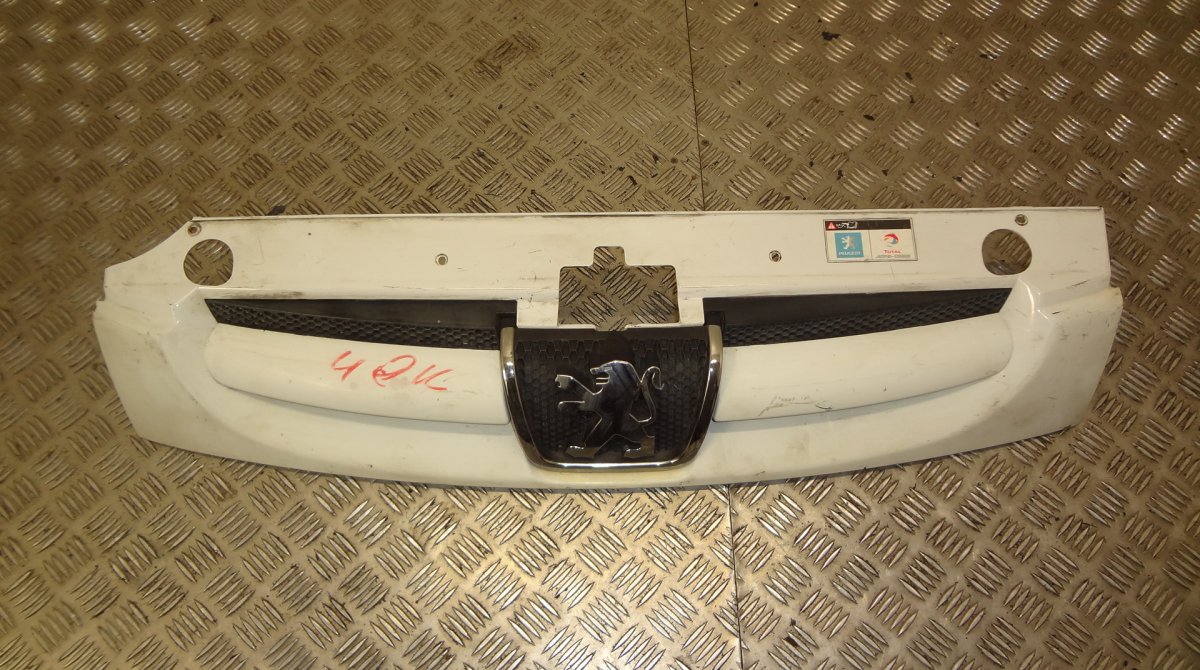 Peugeot Partner Radiator Grille Radiator grille — PEUGEOT PARTNER I (5F) (1996-...