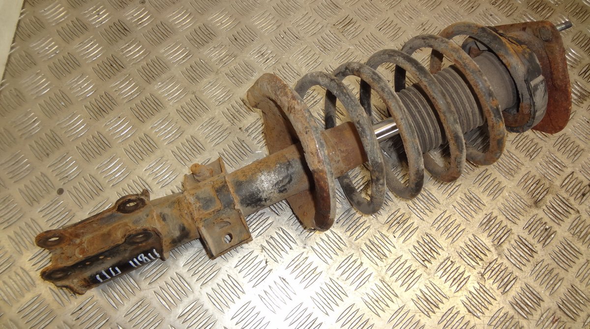 Volvo S80 Shock absorber — front right Shock absorber — front right — VOLVO S80 I (TS,...