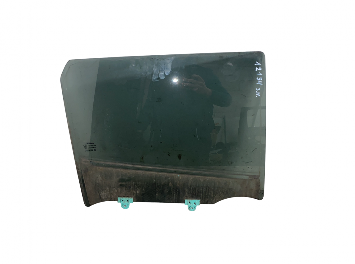 Nissan Juke Door window glass — rear right Door window glass — rear right — NISSAN JUKE I ...