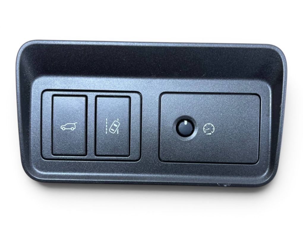 Land Rover Range Rover Evoque Boot lid / tailgate release switch Boot lid / tailgate release switch — LAND ROVER...