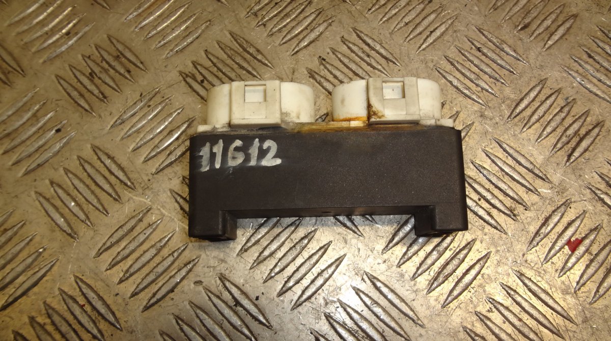 Ford Galaxy Radiator Fan Relay / Control unit Radiator fan relay / control unit — FORD GALAXY...