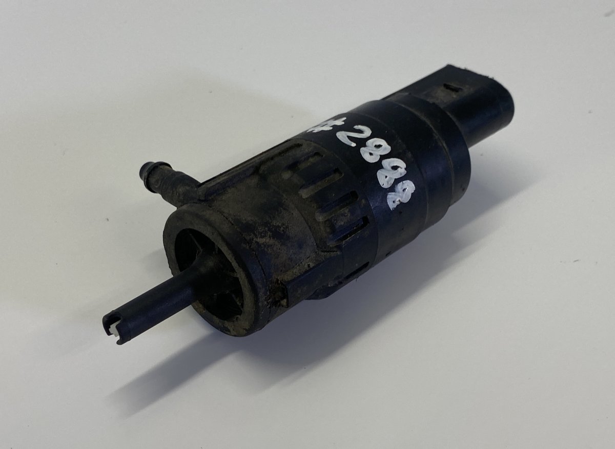 Skoda Octavia Windscreen washer pump Windscreen washer pump — SKODA OCTAVIA II (1Z) ...