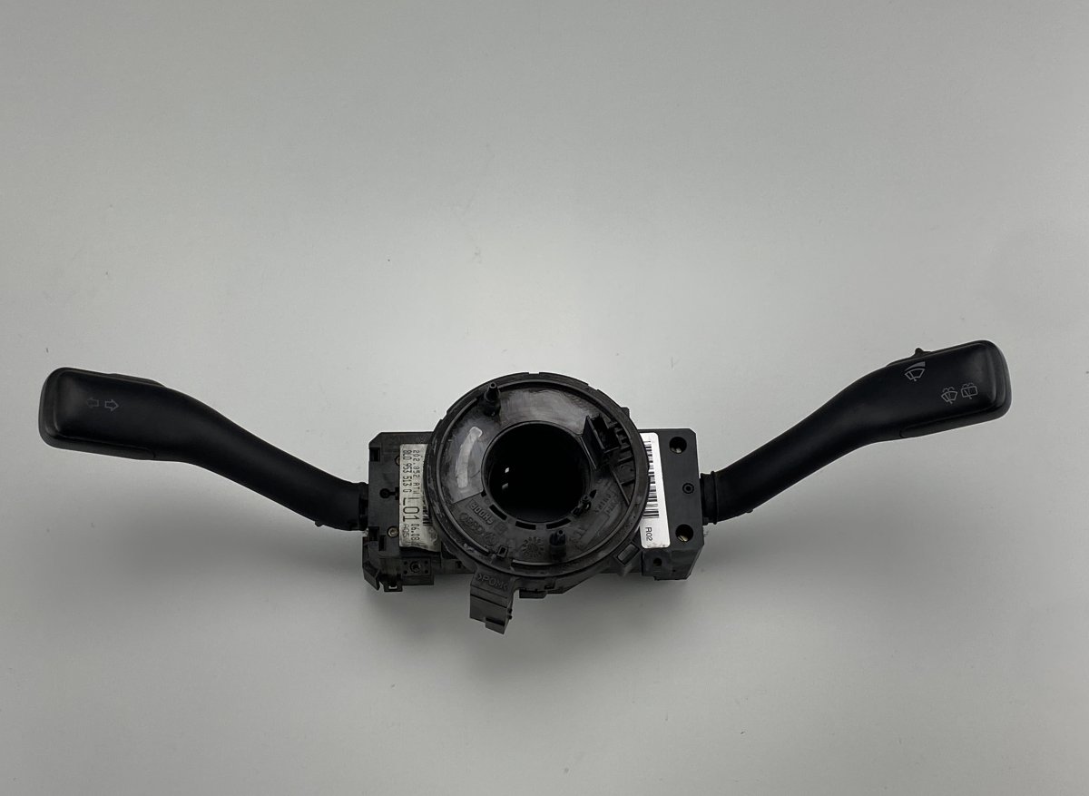 Skoda Fabia Indicator / wiper stalk switch / slip ring Indicator / wiper stalk switch / slip ring — SK...