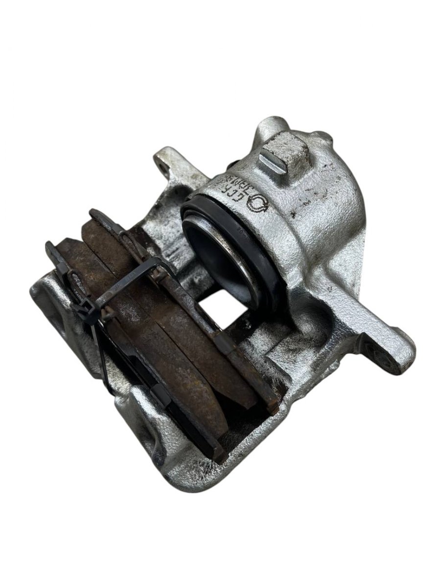 Renault Megane Brake caliper — front left Brake caliper — front left — RENAULT MEGANE I (...