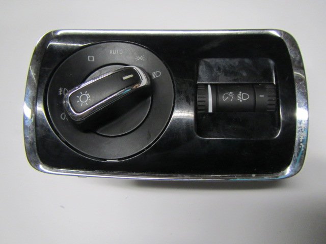 Skoda Superb (3T) Headlight Switch Headlight switch — SKODA SUPERB II (3T4, 3T5) (...