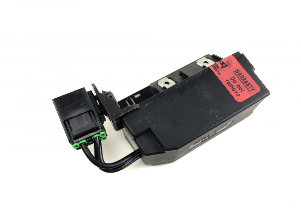 Honda CR-V Antenna amplifier / control unit Antenna amplifier / control unit — HONDA CR-V V...