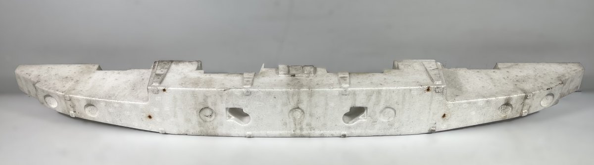 Mitsubishi Outlander Front Bumper Foam Insert Front bumper foam insert — MITSUBISHI OUTLANDER...