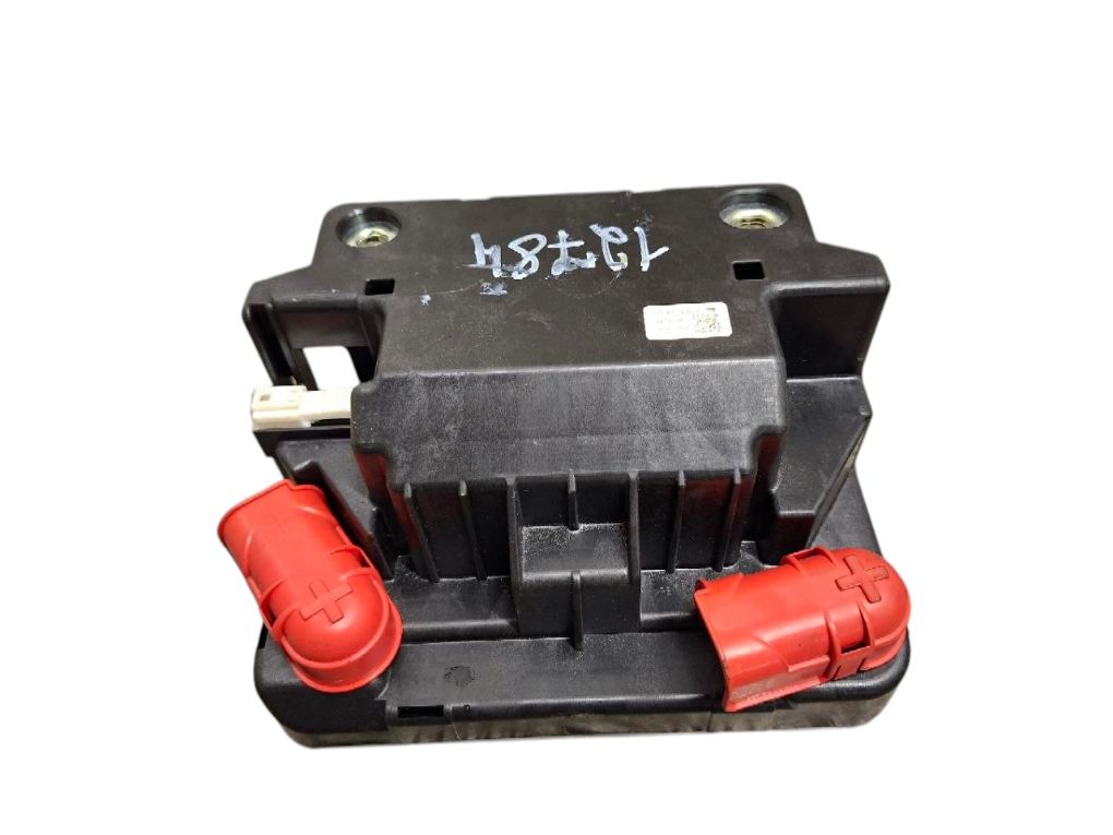 Infiniti Q50 Battery control unit Battery control unit — INFINITI Q50 (V37) (2013...