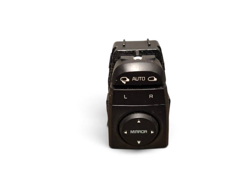 Kia Sportage Mirror Adjustment Switch Mirror adjustment switch — KIA SPORTAGE IV (QL)...