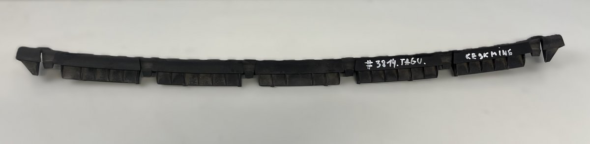 Porsche Cayenne Centre rear bumper bracket Centre rear bumper bracket — PORSCHE CAYENNE I ...