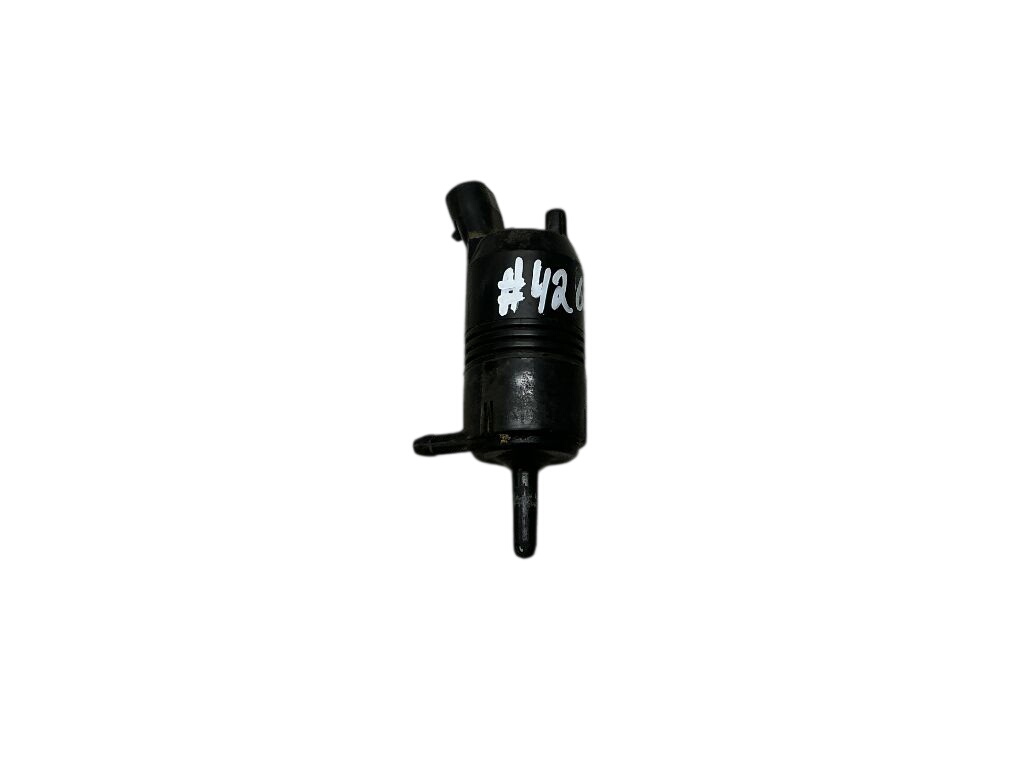 Chevrolet Express Windscreen washer pump Windscreen washer pump — CHEVROLET EXPRESS (200...