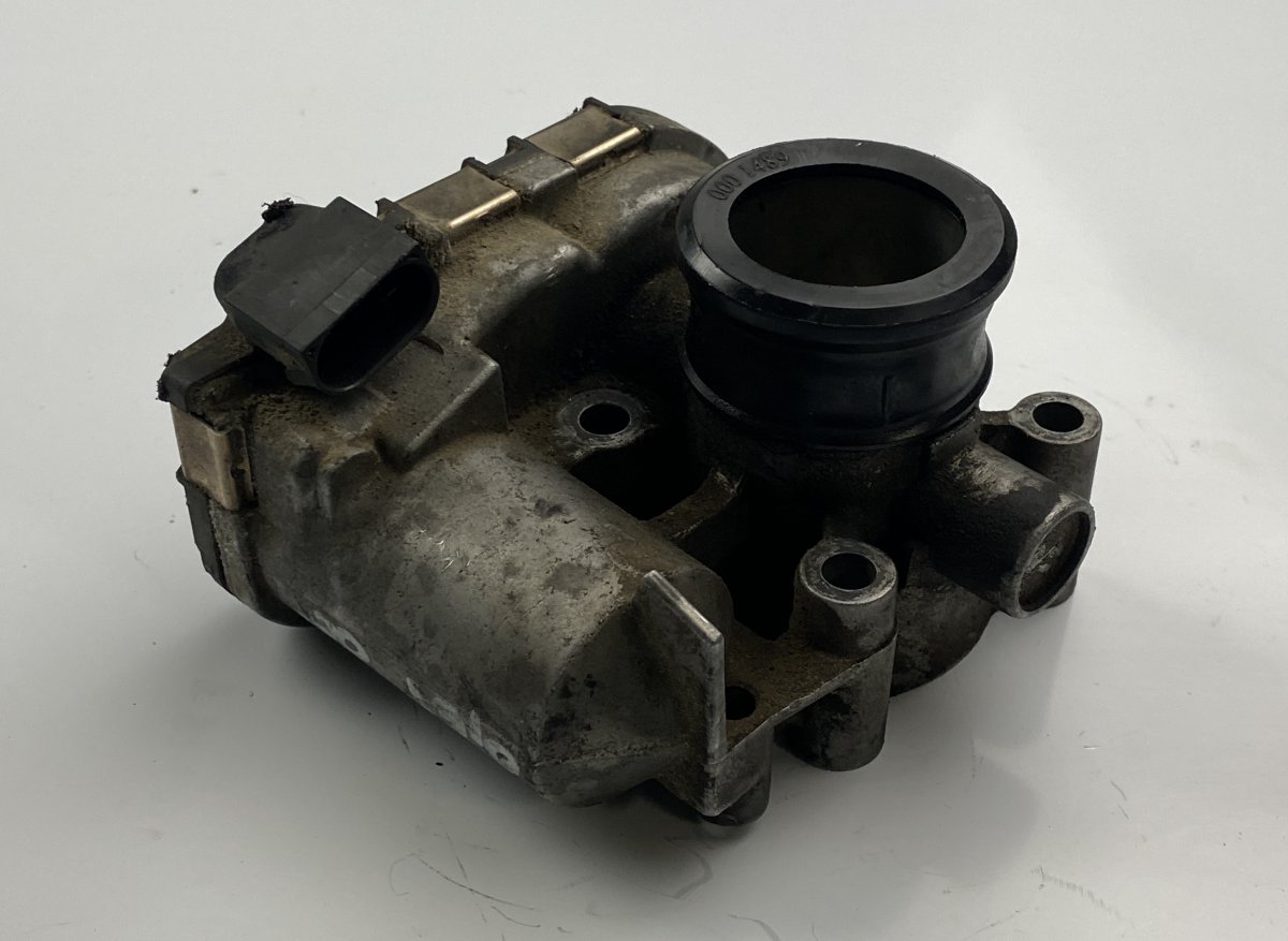 Smart ForTwo (City-Coupe, Cabrio) Throttle body Throttle body — SMART FORTWO I (450) (1998-2007...