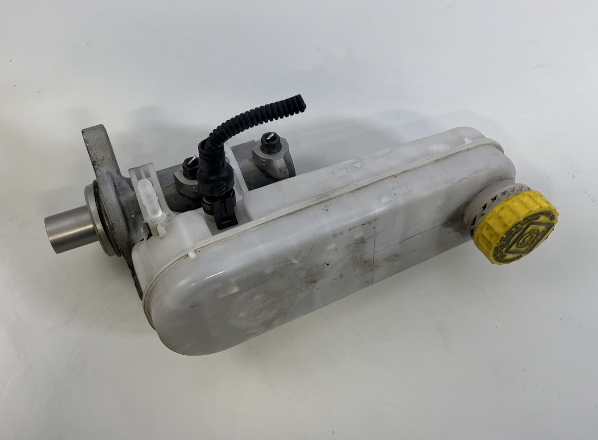 Peugeot Boxer jarrupääsylinteri Brake master cylinder — PEUGEOT BOXER (250) (20...