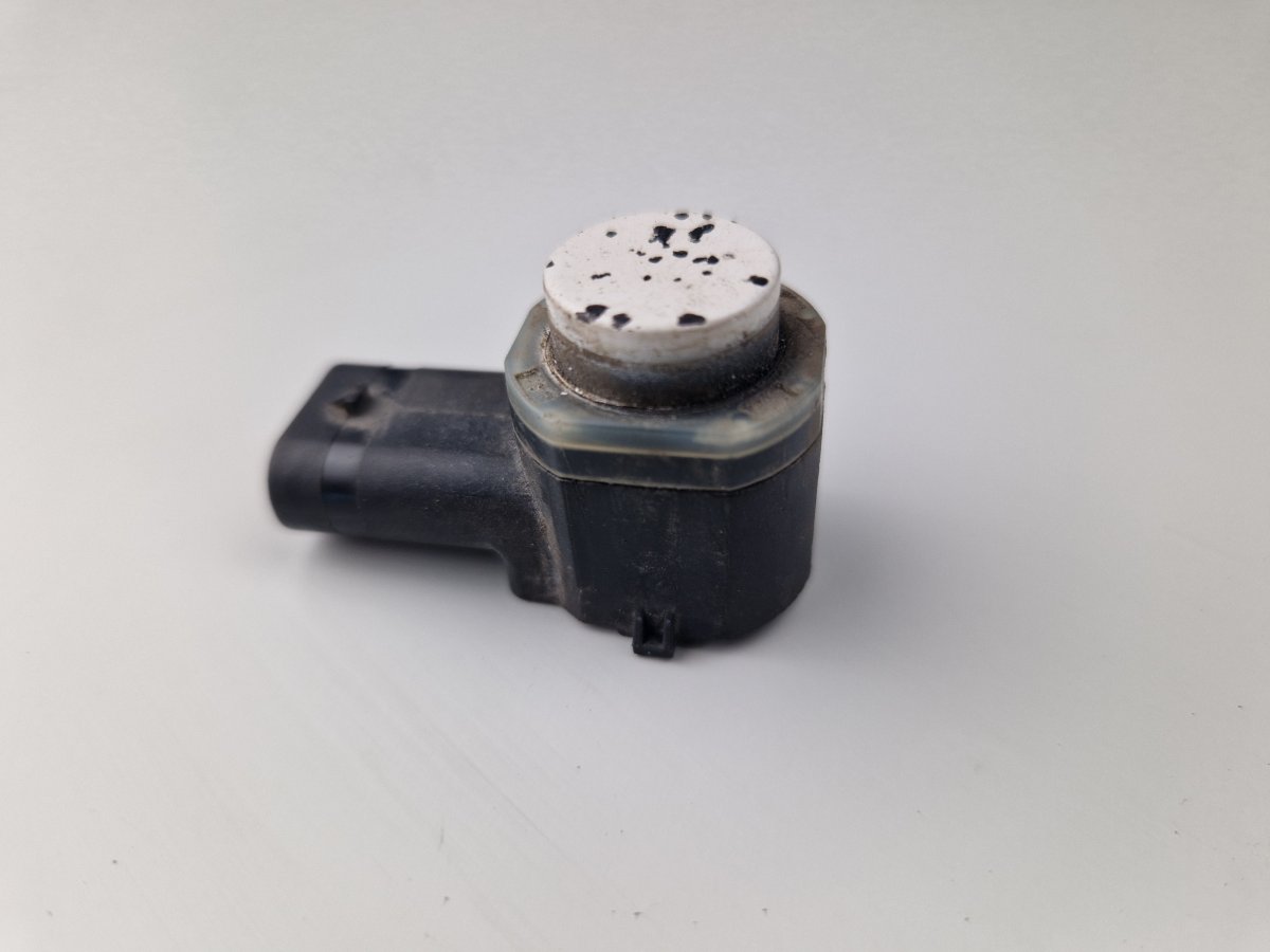 Volkswagen Jetta Parking sensor — front Parking sensor — front — VW JETTA VI (162) (201...