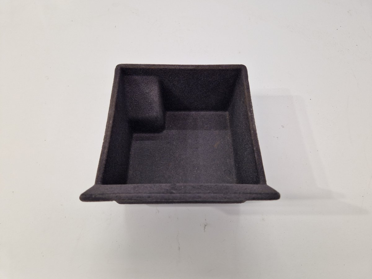 Maserati Quattroporte Stowage, center console Stowage, center console — MASERATI QUATTROPORTE...