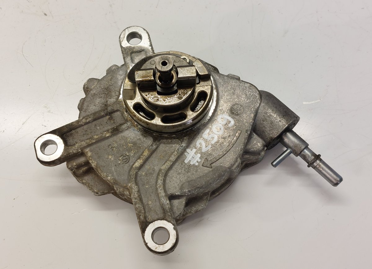 Toyota Corolla Verso Brake Vacuum Pump Brake vacuum pump — TOYOTA COROLLA Verso II (AR...