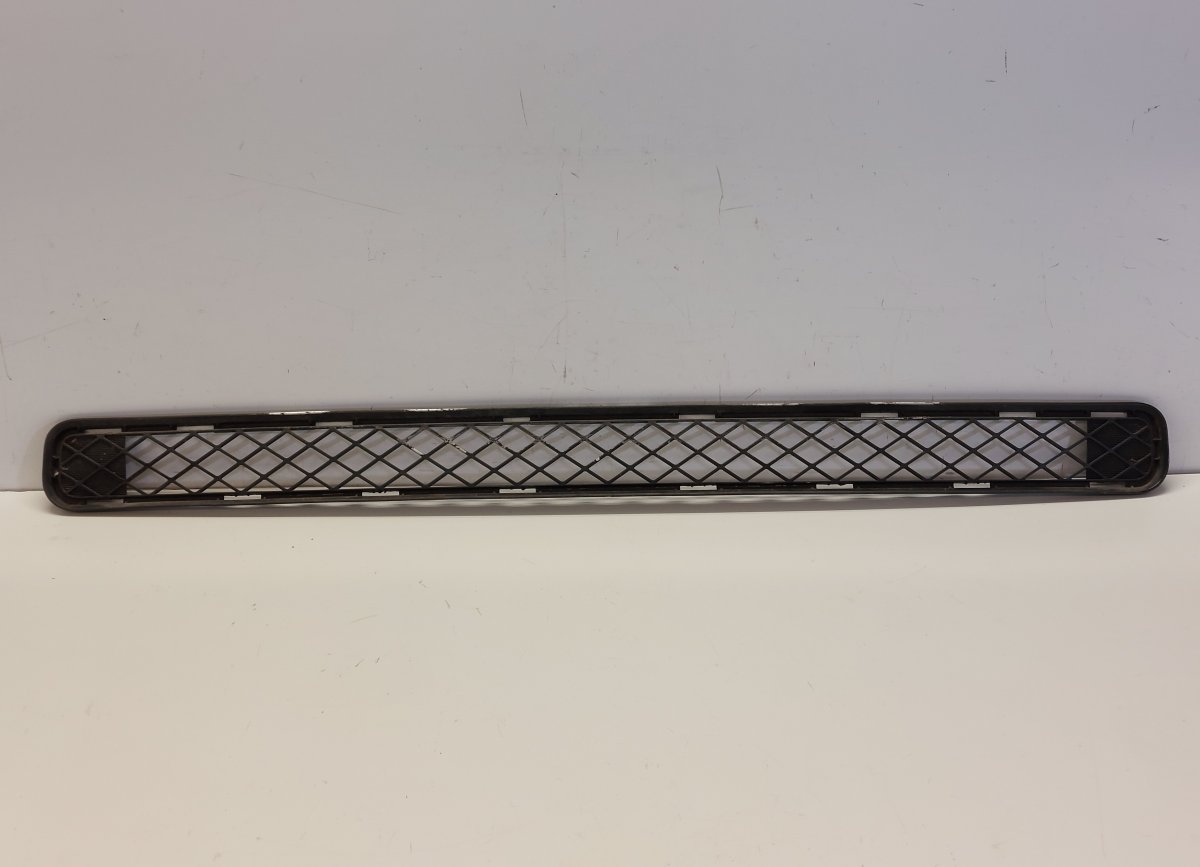 Toyota RAV4 (XA20) Centre front bumper grille Centre front bumper grille — TOYOTA RAV 4 III (...