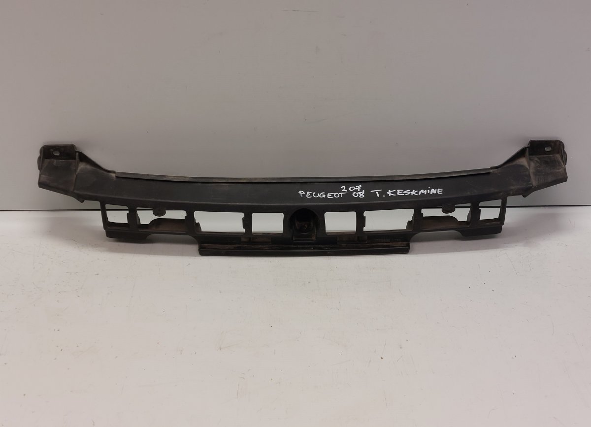 Peugeot 207 Centre rear bumper bracket Centre rear bumper bracket — PEUGEOT 207 (2006-...