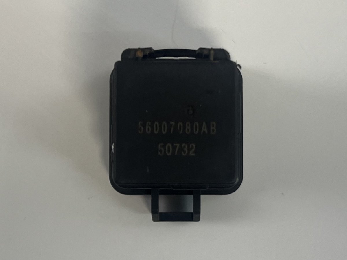 Jeep Grand Cherokee (WK) Radiator Fan Relay / Control unit Radiator fan relay / control unit — JEEP GRAND ...
