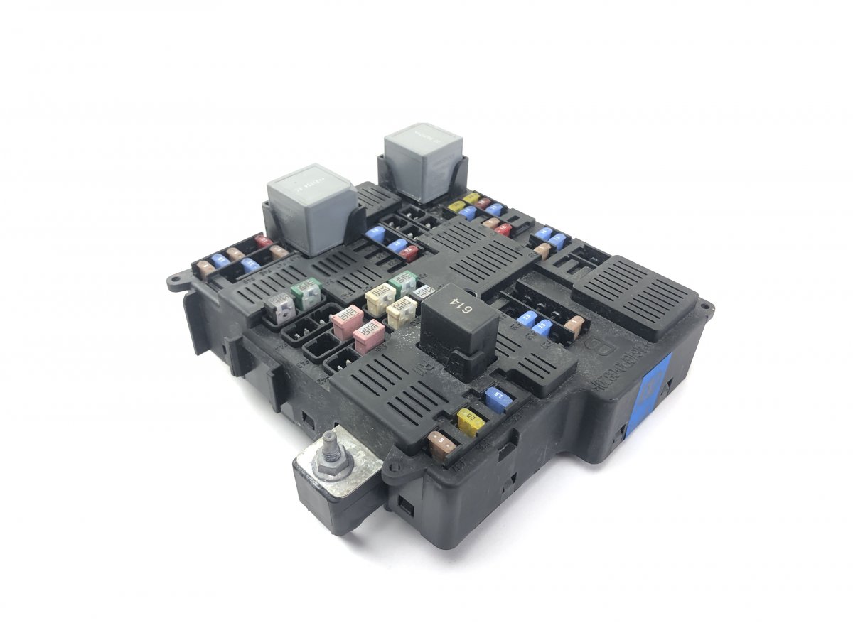 Volvo S60 Fuse box Fuse box — VOLVO V60 II / S60 III (224, 225, 22...