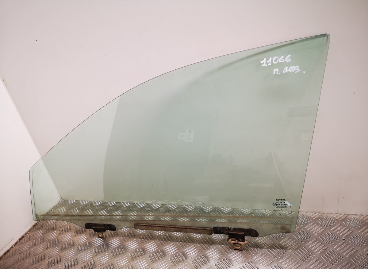 Toyota Corolla Door window glass — front left Door window glass — front left — TOYOTA COROLLA...