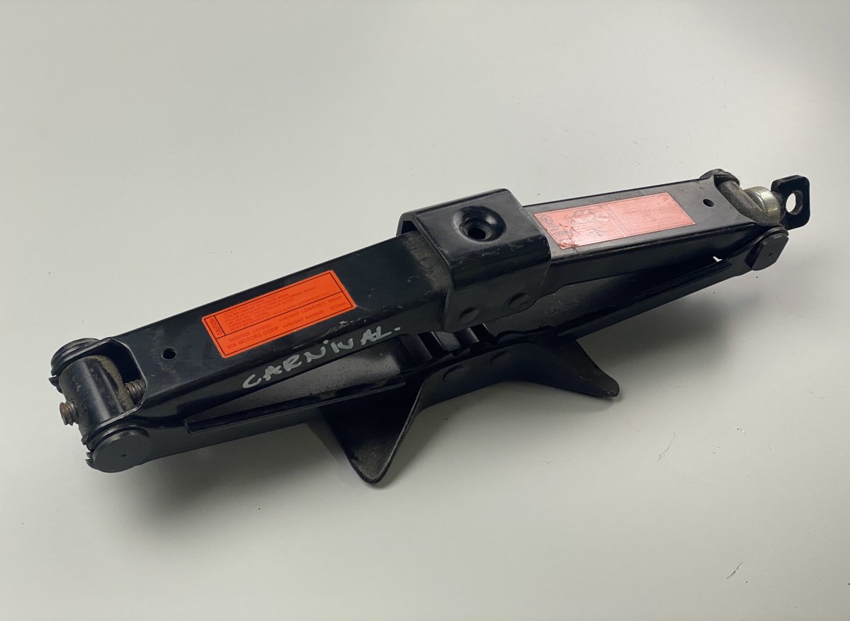 Kia Sportage tunkki Jack — KIA SPORTAGE I (K00) (1994-2004)

Genera...