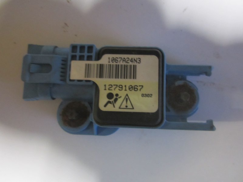 Saab 9-3 Side impact sensor — left Side impact sensor — left — SAAB 9-3 (YS3F) (20...