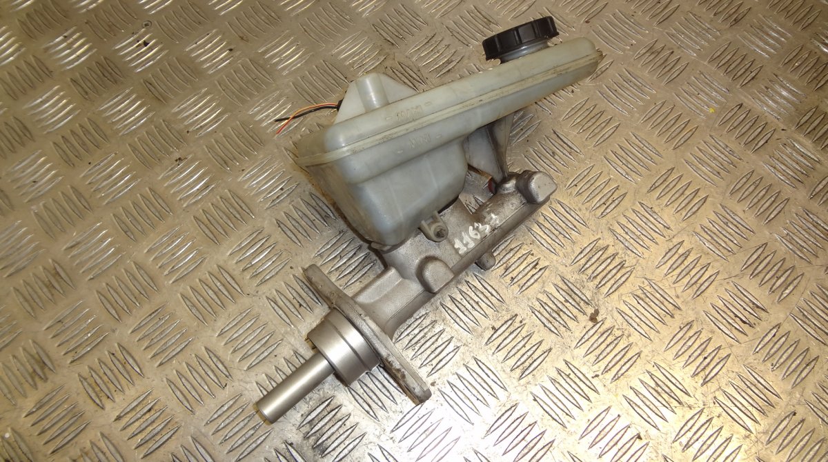 Nissan Primastar jarrupääsylinteri Brake master cylinder — NISSAN PRIMASTAR II (X8...