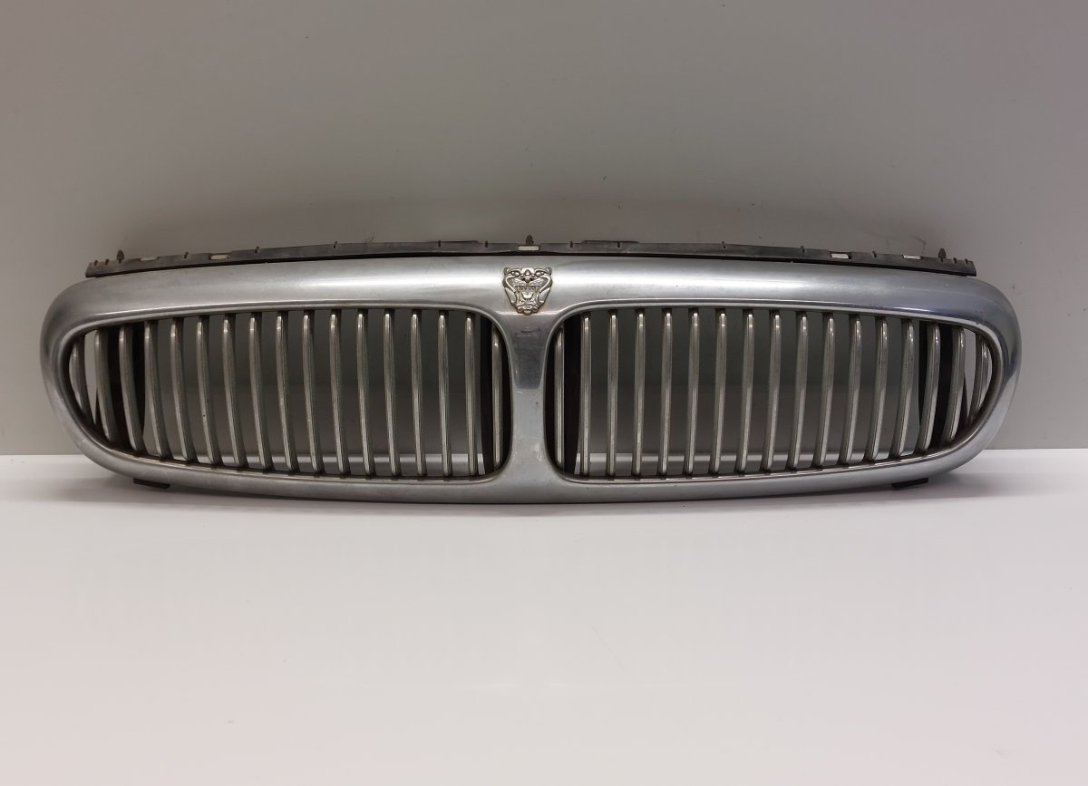 Jaguar X-Type Radiator Grille Radiator grille — JAGUAR X-TYPE (X400) (2001-20...
