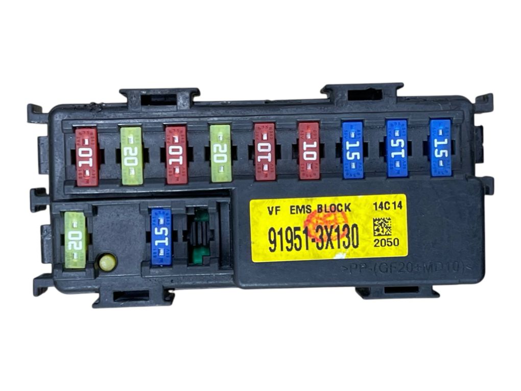 Kia ceed (JD) Fuse box Fuse box — KIA CEE'D II (JD) (2012-2018)

Gener...
